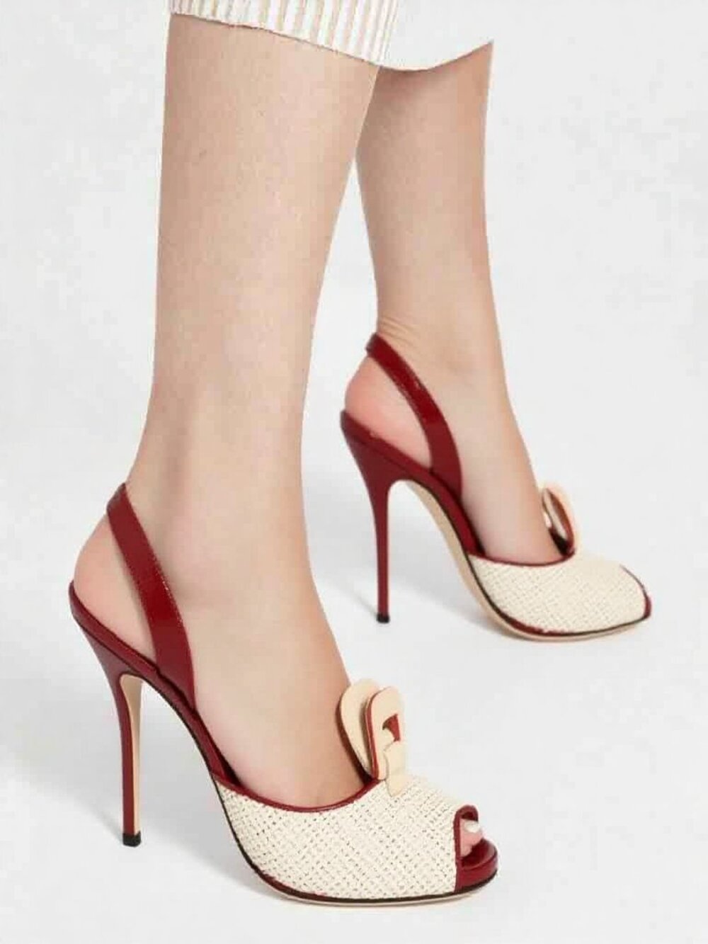 Manolo Blahnik Red Leather Ivory Suede Slingback Heels Horsebit Peep Toe Sz 39